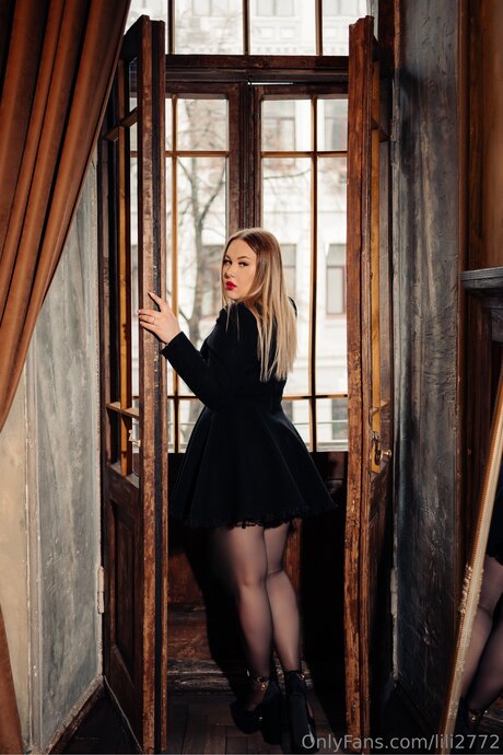 Lili2772 完璧なモデル 写真