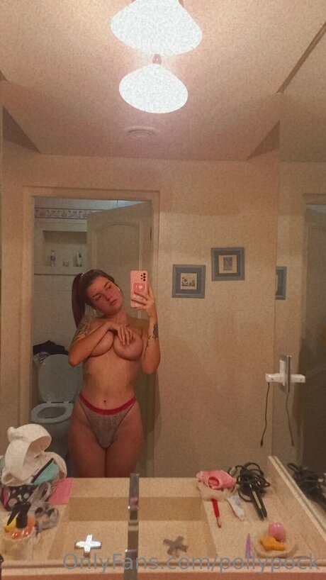 Pollypock ポルノスター セクシー 写真