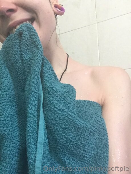 Pinkysoftpie 高品質のポルノスター 写真