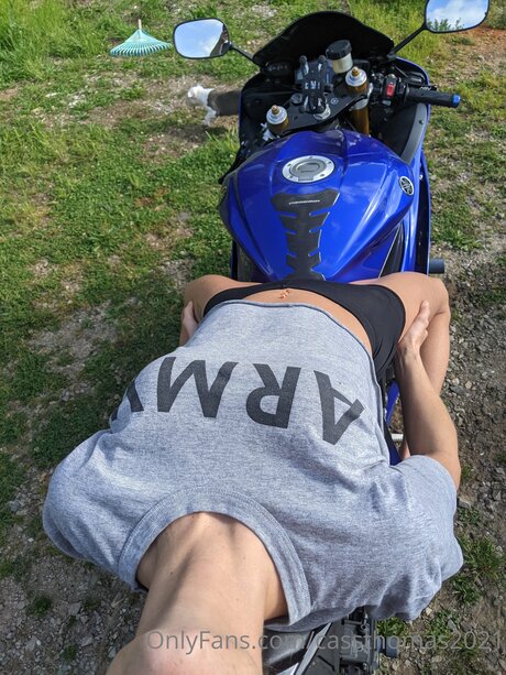 Cassthomas2021 女優 写真