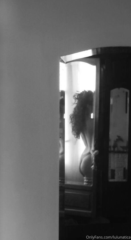 Lulunatica 完璧なポルノスター アーカイブ