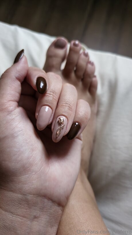 Evaferro ヌードのポルノスター ギャラリー