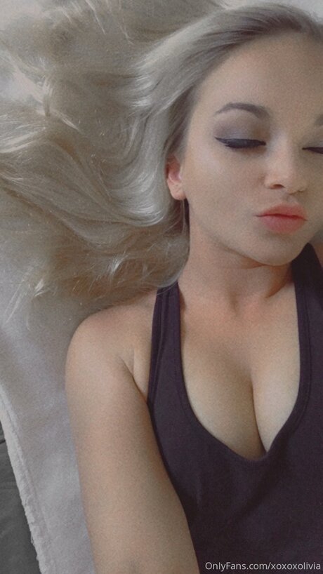 Gianna Reeves アダルトモデル 写真