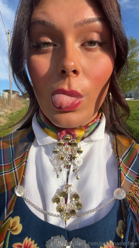 Saramarie Free 素敵なスター 写真