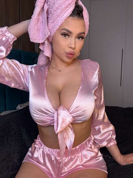 Ariannanoir エロティックモデル 写真