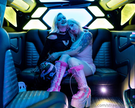 陸軍の熟女オンリーファンズ ホット ギャラリー