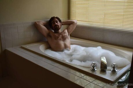 アナルオーガズム オンリーファンズ 可愛い 写真