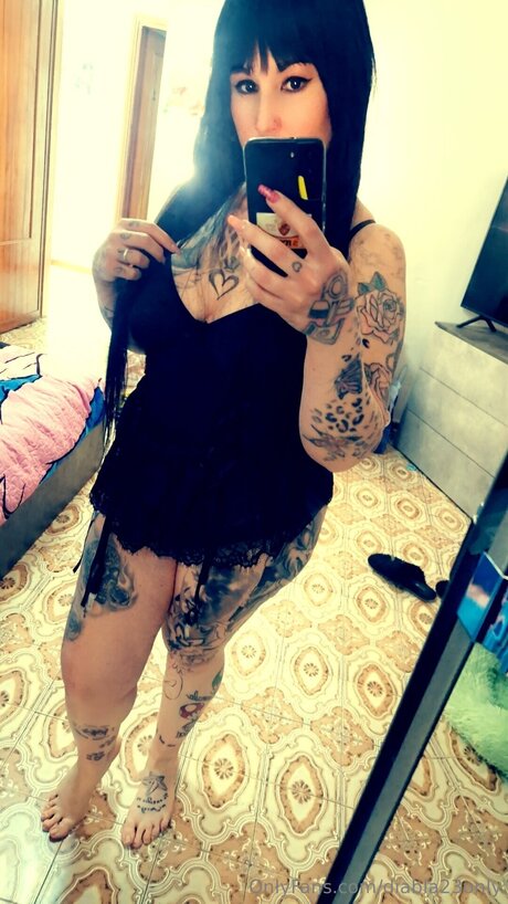 濃厚なラテン系熟女オンリーファンズ ホットxxx 画像