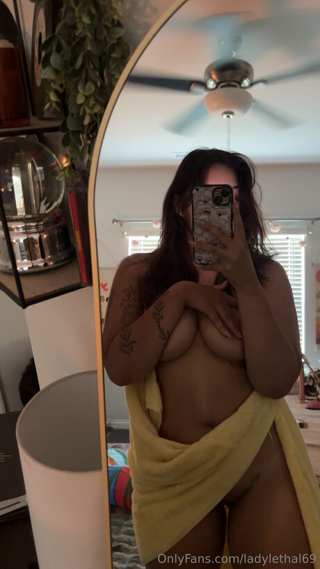 Ladylethal69 トップモデル 画像