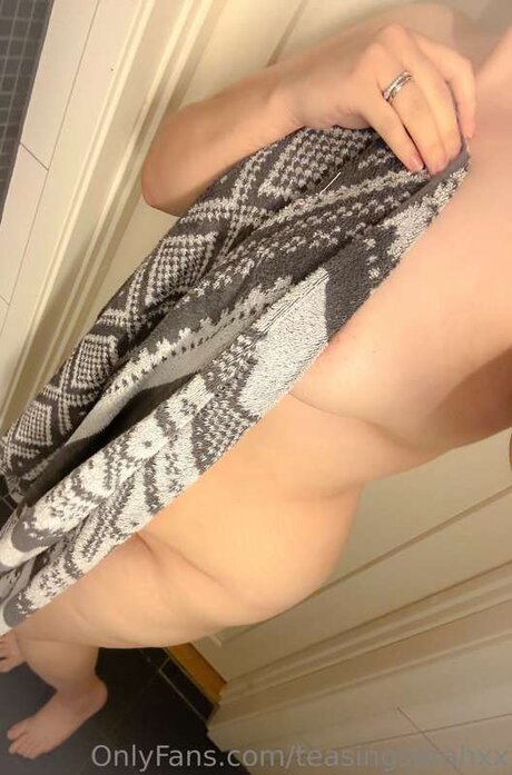 Teasingsarahxxfree 美しいスター 写真