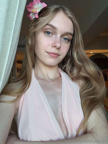 指マン 潮吹き オンリーファンズ えろ 写真