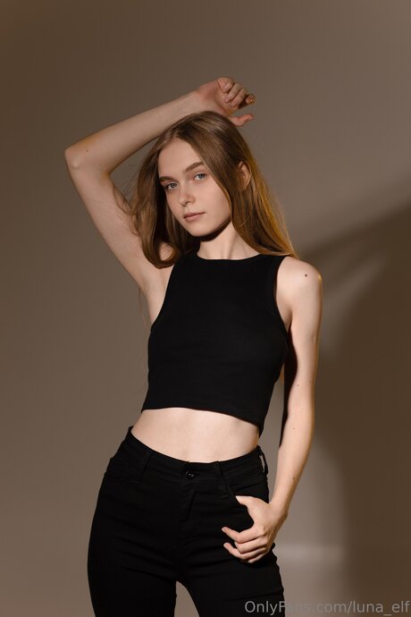 Arya Lune ポルノ女優 ギャラリー