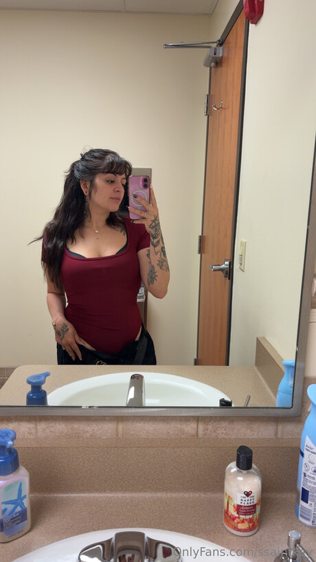 母親のオンリーファンズ アダルト無料 写真