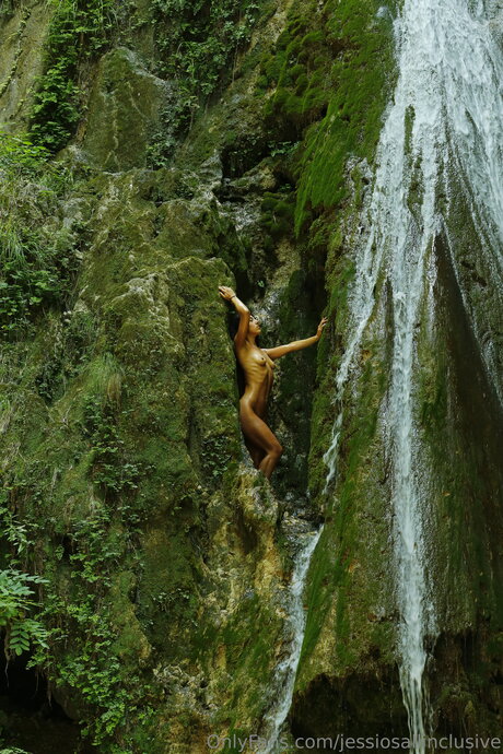 Jessiosallinclusive ポルノスター 可愛い 写真