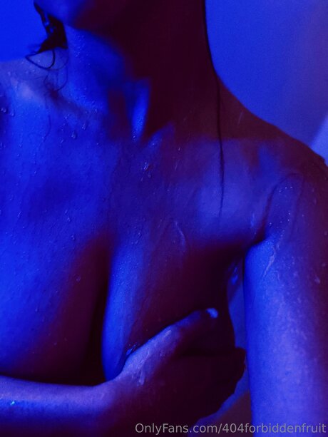 404forbiddenfruit ポルノ女優 写真