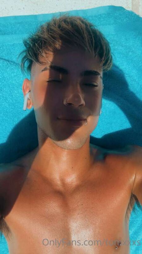 Tomxxxs ヌードモデル 画像