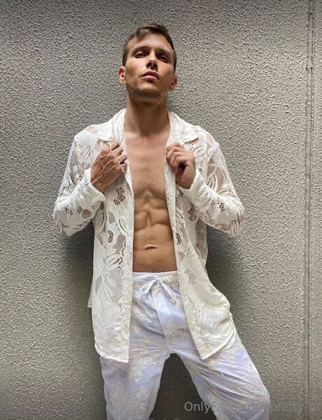 Pretty B 最高のモデル 画像