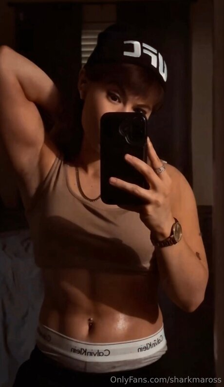 Sharkmaross セクシー女優 画像