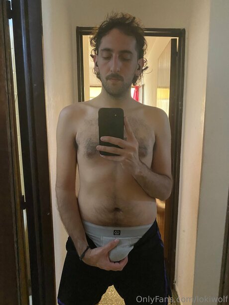 Lokiwolf セックスポルノスター 画像