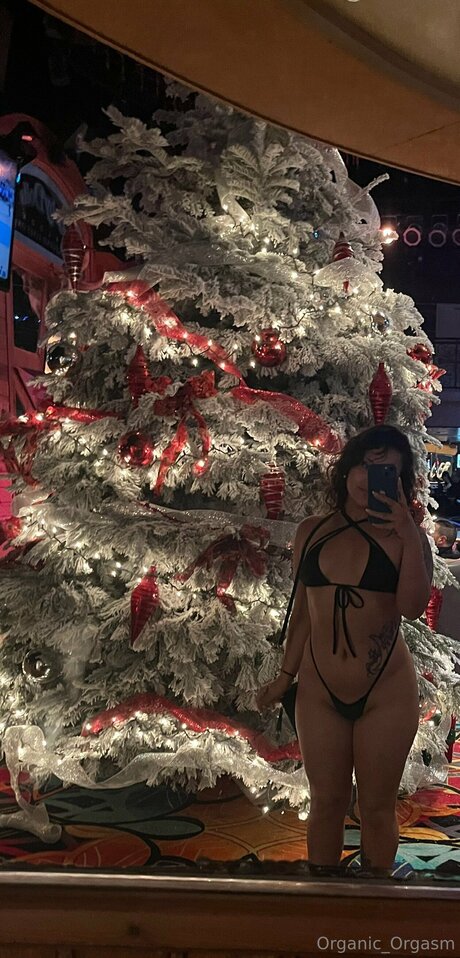 Organic Orgasm ポルノモデル 写真