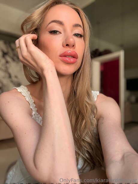 Kiaralordmagyar 素敵なポルノスター 画像