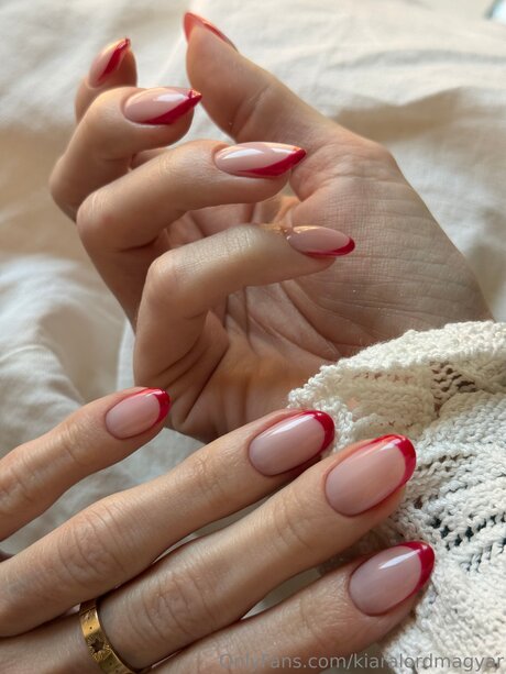 ヌード妻オンリーファンズ 無料 写真