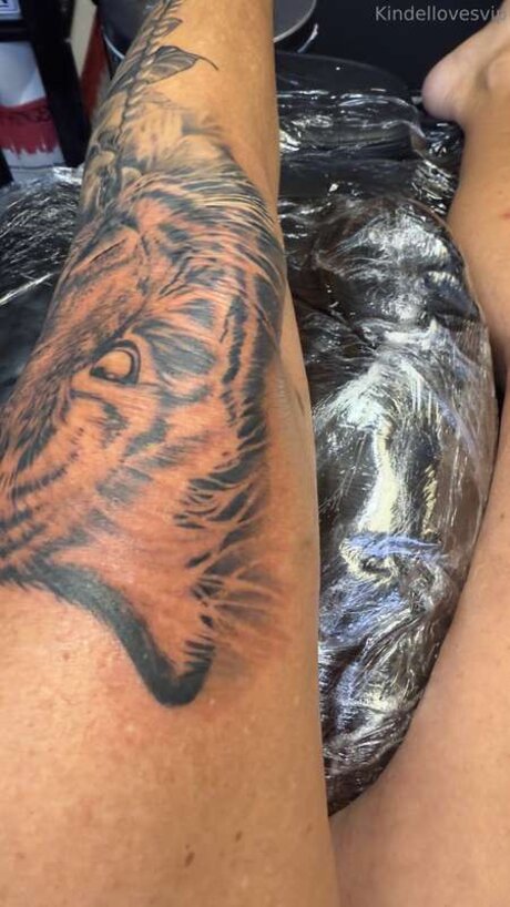 フェイシャルオンリーファンズ ホットセックス 写真