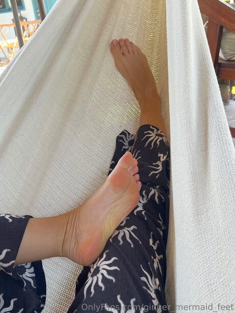 Ginger Mermaid Feet セクシーなスター 画像