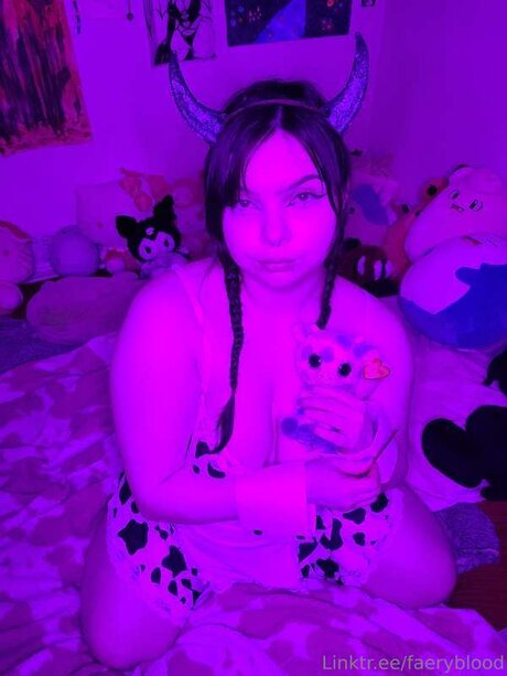 Faerielewd エロティックモデル ギャラリー