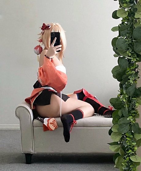 mwahgo ヌードのポルノスター 写真