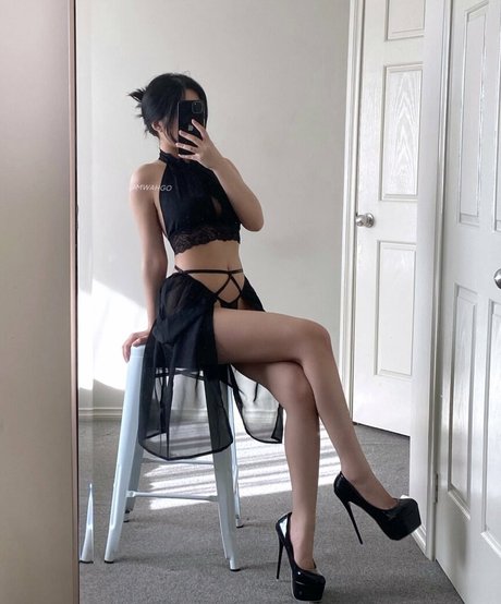 mwahgo ポルノモデル 写真