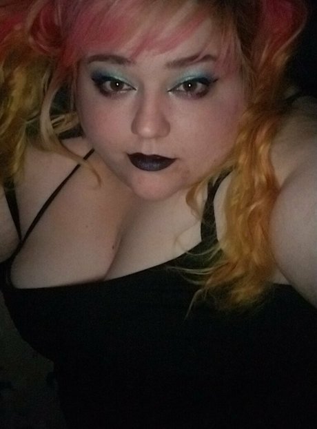 gothiccbbw かわいいポルノスター 写真