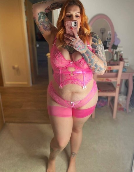 異人種間XXX オンリーファンズ トップ 写真