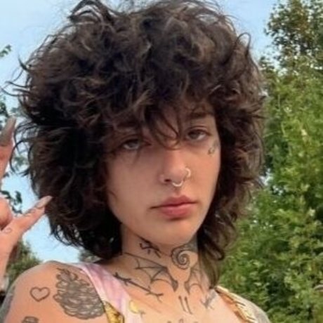 Keaton Belle ポルノスター 美しい 画像