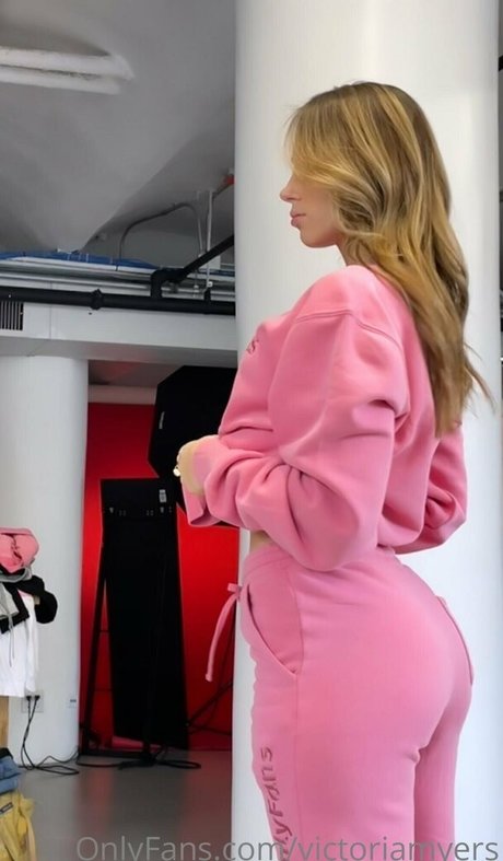 パンストオンリーファンズ ポルノ 写真