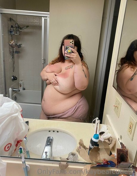 太ったお母さんオンリーファンズ 裸 画像