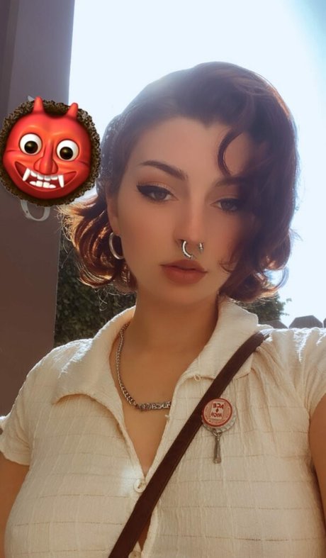 足 熟女 オンリーファンズ 無料セクシー 写真