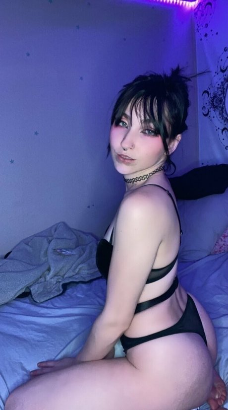 fairyyspit2 スター 裸 アーカイブ