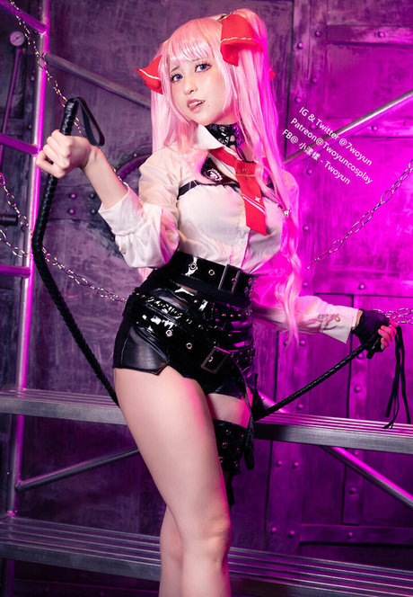 熟女の足オンリーファンズ ホットヌード 写真