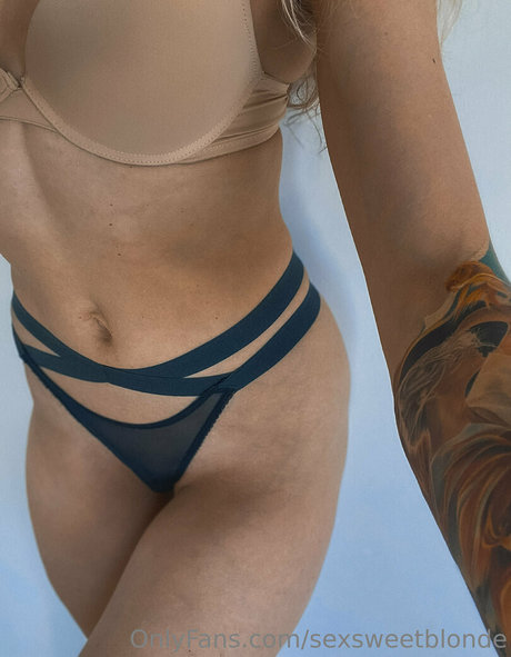 sexsweetblonde 美しいスター 画像