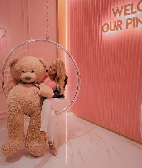 Luana88chloe XXXモデル 画像