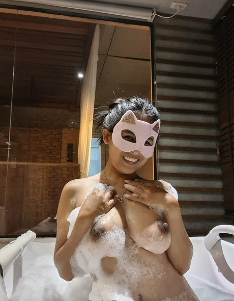 巨大ディルドオンリーファンズ 可愛い 写真