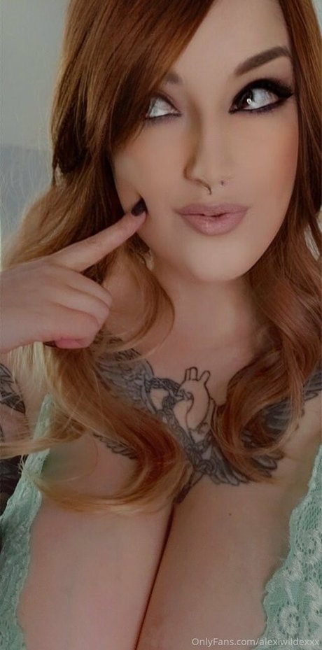 alexiwildexxx ヌードのポルノスター ギャラリー