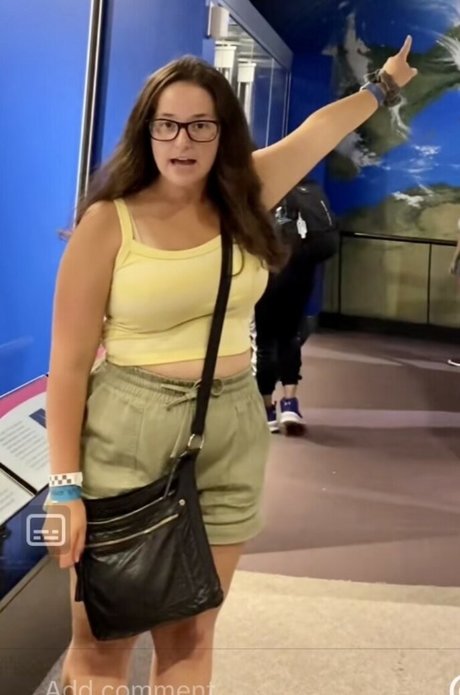 Zara Zahavah モデル ギャラリー