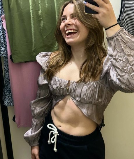 Bridget May 無料のポルノスター ギャラリー