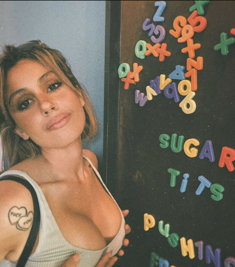 childishgambryn0 高品質のポルノスター アーカイブ