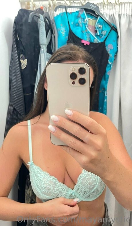 mayamystic ポルノスター 写真