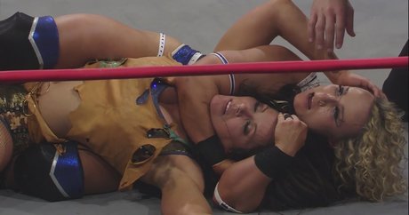 黒人3P オンリーファンズ ポルノ 画像