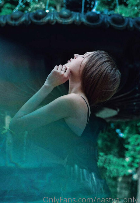 sofa ukr セクシーなスター 写真