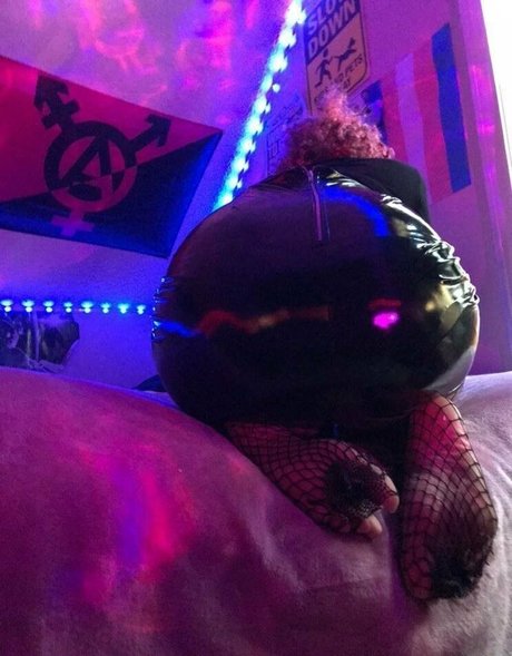 hollyleafz ヌードモデル 写真